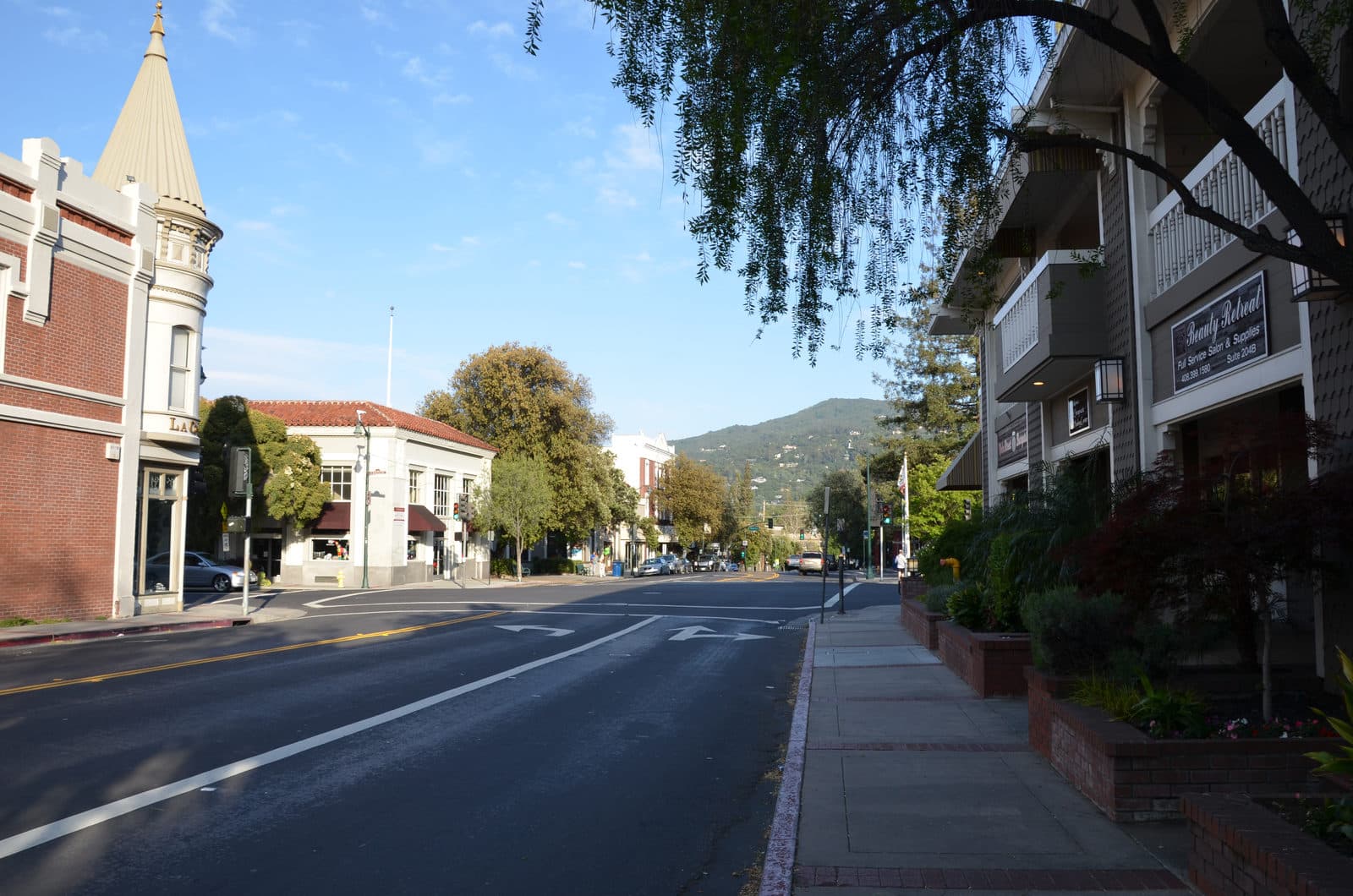 West Main Street and Santa Cruz Avenue in Los Gatos